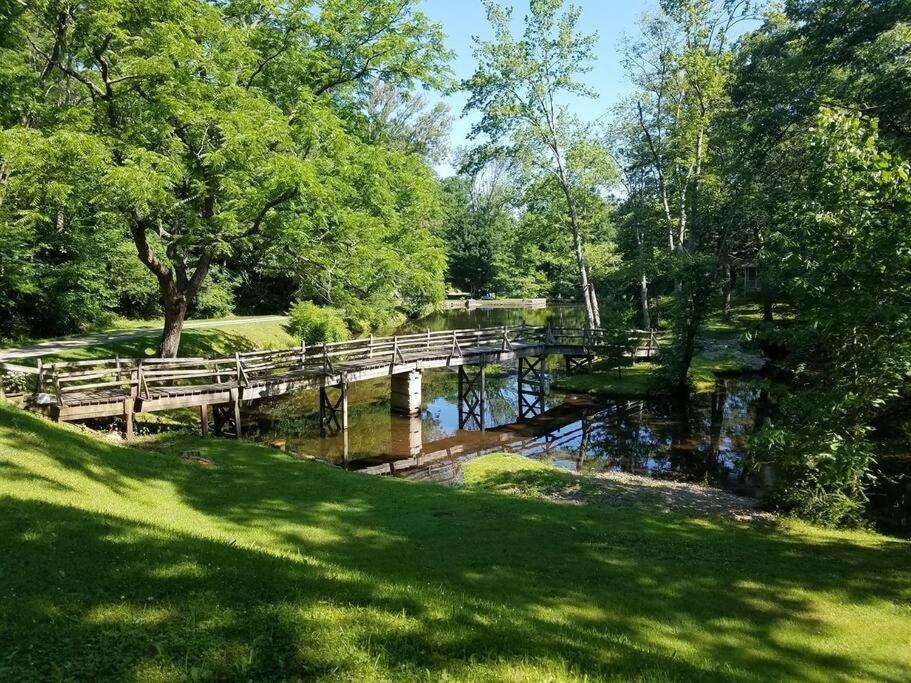 At Millpond Falls - A Romantic Escape